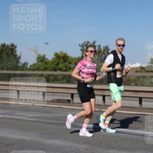 03.10.2025 - Köhlbrandbrückenlauf Julia Fischer http://msf.ph/oto/9013598 03.10.2025 13:06:44 Position 3  meine-sportfotos.de