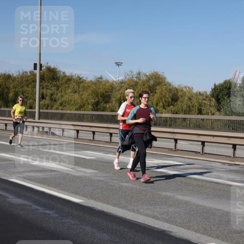 03.10.2025 - Köhlbrandbrückenlauf Julia Fischer http://msf.ph/oto/9013602 03.10.2025 13:06:45 Position 3  meine-sportfotos.de