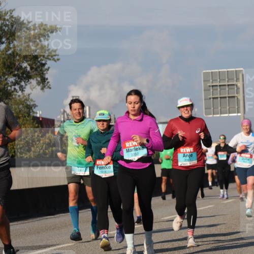 03.10.2025 - Köhlbrandbrückenlauf Luisa Fischer http://msf.ph/oto/9013607 03.10.2025 10:57:19 Position 3 387, 1015, 1362, 3352, 2061, 1418 meine-sportfotos.de