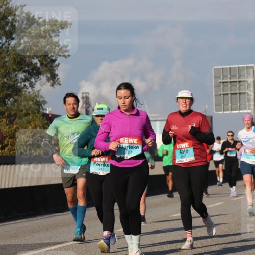 03.10.2025 - Köhlbrandbrückenlauf Luisa Fischer http://msf.ph/oto/9013613 03.10.2025 10:57:20 Position 3 1015, 362, 1418, 352, 2061 meine-sportfotos.de