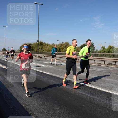 03.10.2025 - Köhlbrandbrückenlauf Julia Fischer http://msf.ph/oto/9013633 03.10.2025 13:06:51 Position 3 5781 meine-sportfotos.de
