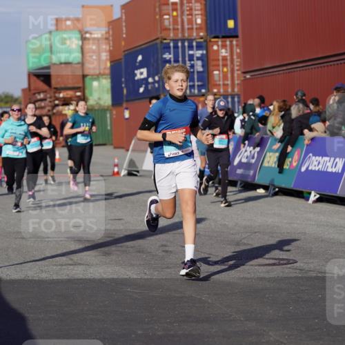 03.10.2025 - Köhlbrandbrückenlauf Michael Burmester http://msf.ph/oto/9013649 03.10.2025 10:13:55 Ziel 1169, 1431, 1460, 1514, 1515, 1738, 2054, 2122, 3126, 3372, 3469, 3724, 3735, 3761, 3793 meine-sportfotos.de