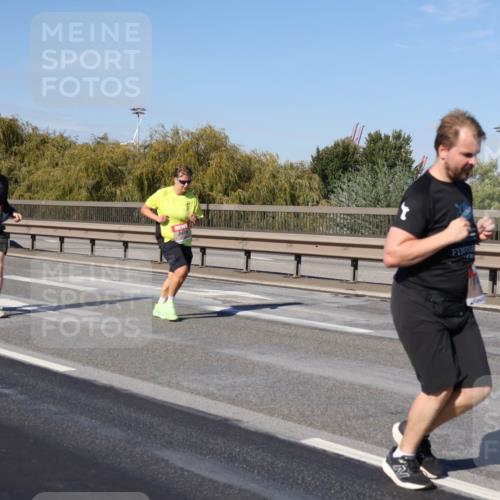 03.10.2025 - Köhlbrandbrückenlauf Julia Fischer http://msf.ph/oto/9013655 03.10.2025 13:06:55 Position 3  meine-sportfotos.de