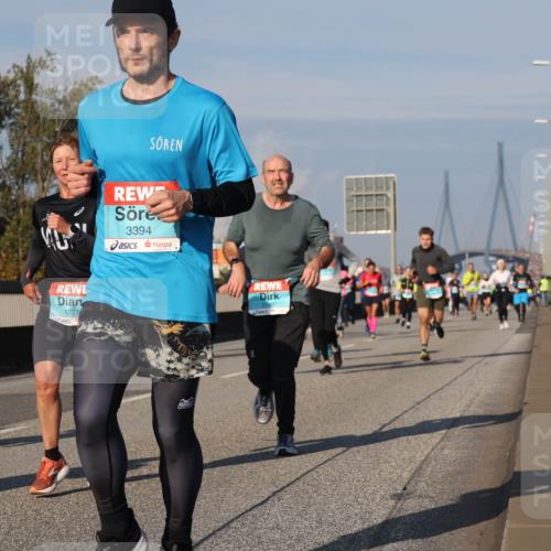 03.10.2025 - Köhlbrandbrückenlauf Luisa Fischer http://msf.ph/oto/9013685 03.10.2025 10:57:31 Position 3 1771, 3394 meine-sportfotos.de