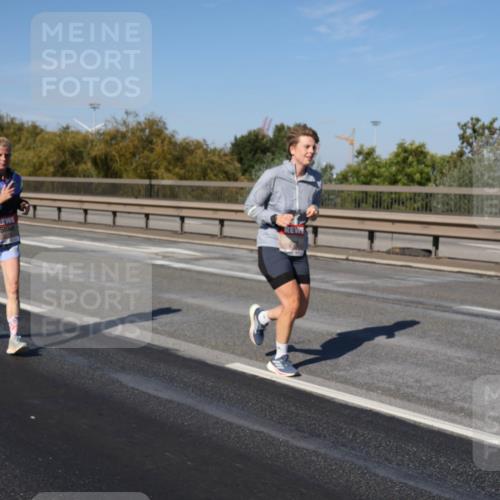 03.10.2025 - Köhlbrandbrückenlauf Julia Fischer http://msf.ph/oto/9013695 03.10.2025 13:07:04 Position 3  meine-sportfotos.de