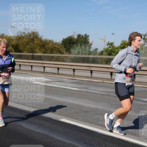 03.10.2025 - Köhlbrandbrückenlauf Julia Fischer http://msf.ph/oto/9013698 03.10.2025 13:07:04 Position 3 6673 meine-sportfotos.de
