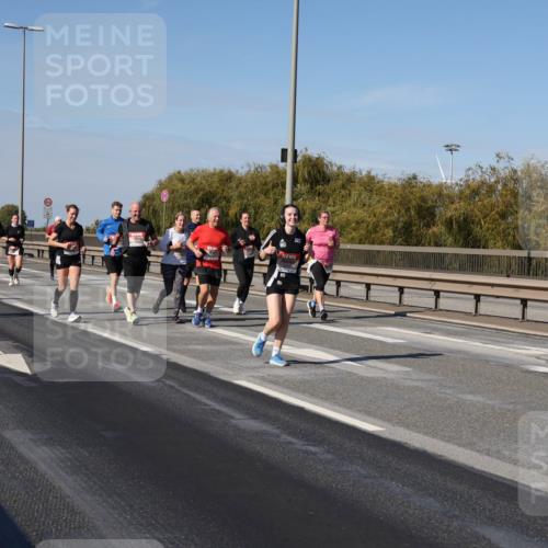 03.10.2025 - Köhlbrandbrückenlauf Julia Fischer http://msf.ph/oto/9013704 03.10.2025 13:07:06 Position 3  meine-sportfotos.de