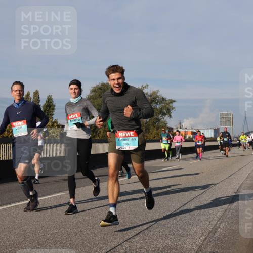 03.10.2025 - Köhlbrandbrückenlauf Luisa Fischer http://msf.ph/oto/9013753 03.10.2025 10:57:37 Position 3 1439, 3162 meine-sportfotos.de