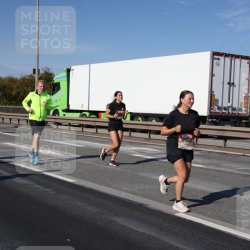03.10.2025 - Köhlbrandbrückenlauf Julia Fischer http://msf.ph/oto/9013770 03.10.2025 13:07:17 Position 3 6652 meine-sportfotos.de