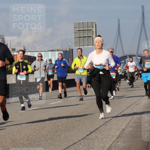 03.10.2025 - Köhlbrandbrückenlauf Luisa Fischer http://msf.ph/oto/9013809 03.10.2025 10:57:43 Position 3 3146, 3371 meine-sportfotos.de