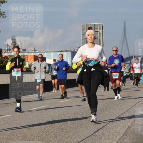 03.10.2025 - Köhlbrandbrückenlauf Luisa Fischer http://msf.ph/oto/9013818 03.10.2025 10:57:43 Position 3 3146 meine-sportfotos.de