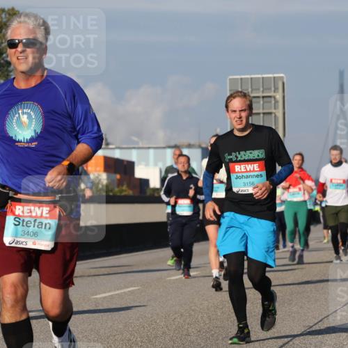 03.10.2025 - Köhlbrandbrückenlauf Luisa Fischer http://msf.ph/oto/9013879 03.10.2025 10:57:49 Position 3 5, 2017, 3406, 3156 meine-sportfotos.de