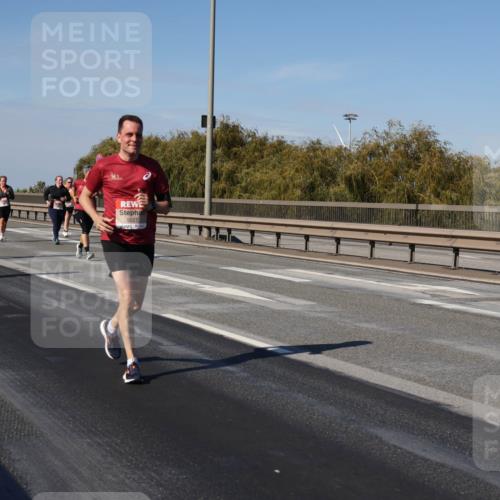 03.10.2025 - Köhlbrandbrückenlauf Julia Fischer http://msf.ph/oto/9013881 03.10.2025 13:07:41 Position 3 5527, 614 meine-sportfotos.de