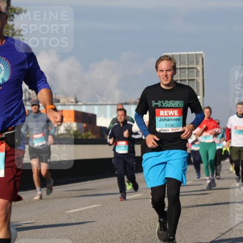 03.10.2025 - Köhlbrandbrückenlauf Luisa Fischer http://msf.ph/oto/9013885 03.10.2025 10:57:50 Position 3 2017, 3406, 3156 meine-sportfotos.de