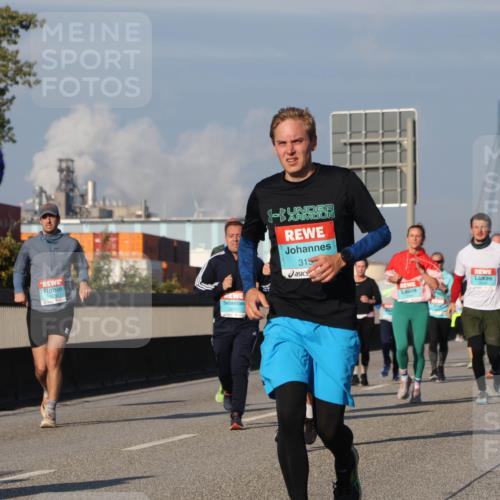 03.10.2025 - Köhlbrandbrückenlauf Luisa Fischer http://msf.ph/oto/9013887 03.10.2025 10:57:50 Position 3 315 meine-sportfotos.de