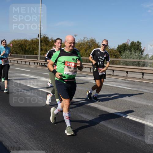 03.10.2025 - Köhlbrandbrückenlauf Julia Fischer http://msf.ph/oto/9013919 03.10.2025 13:07:50 Position 3 6, 5708 meine-sportfotos.de