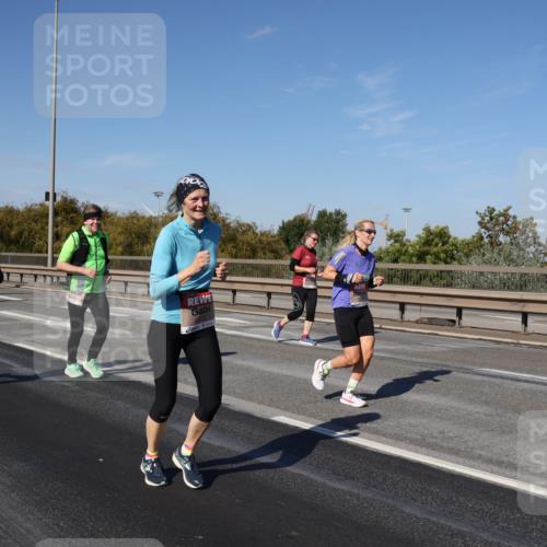 03.10.2025 - Köhlbrandbrückenlauf Julia Fischer http://msf.ph/oto/9013932 03.10.2025 13:07:52 Position 3  meine-sportfotos.de