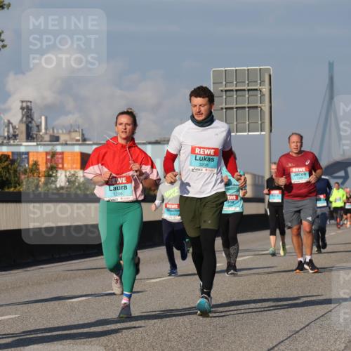 03.10.2025 - Köhlbrandbrückenlauf Luisa Fischer http://msf.ph/oto/9013933 03.10.2025 10:57:55 Position 3 83, 1206, 3208, 41 meine-sportfotos.de