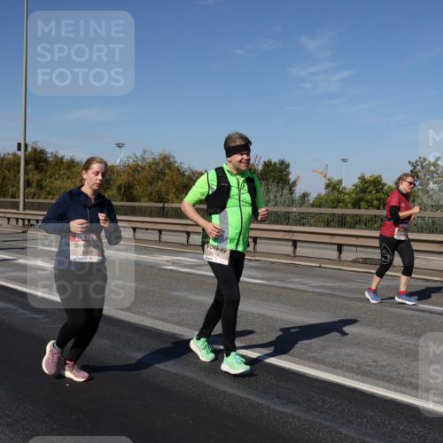 03.10.2025 - Köhlbrandbrückenlauf Julia Fischer http://msf.ph/oto/9013942 03.10.2025 13:07:53 Position 3 4959, 6213 meine-sportfotos.de