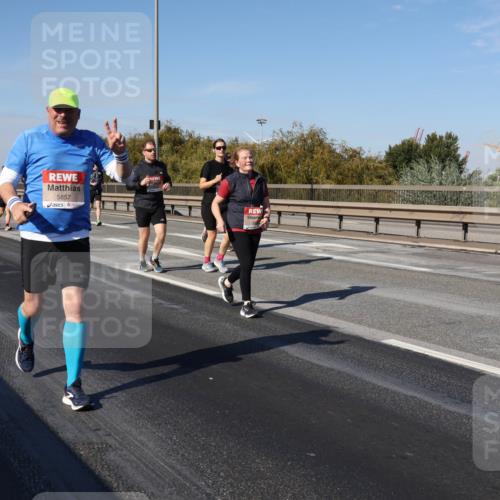 03.10.2025 - Köhlbrandbrückenlauf Julia Fischer http://msf.ph/oto/9013949 03.10.2025 13:07:56 Position 3 5857 meine-sportfotos.de
