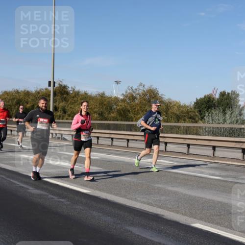 03.10.2025 - Köhlbrandbrückenlauf Julia Fischer http://msf.ph/oto/9013973 03.10.2025 13:08:00 Position 3  meine-sportfotos.de