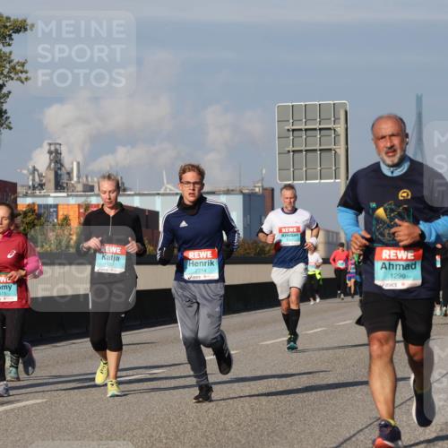 03.10.2025 - Köhlbrandbrückenlauf Luisa Fischer http://msf.ph/oto/9014022 03.10.2025 10:58:03 Position 3 1515, 1627, 2214, 1296 meine-sportfotos.de