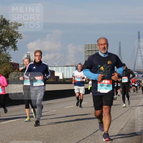 03.10.2025 - Köhlbrandbrückenlauf Luisa Fischer http://msf.ph/oto/9014032 03.10.2025 10:58:04 Position 3 1627, 1515, 2214, 1296 meine-sportfotos.de