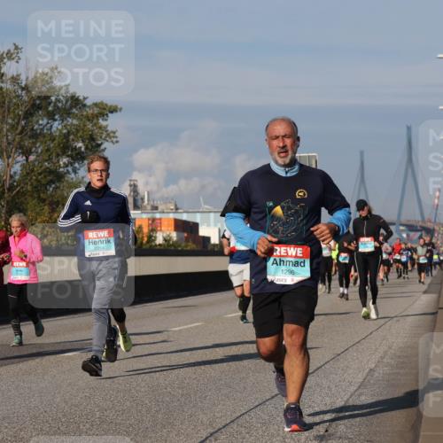 03.10.2025 - Köhlbrandbrückenlauf Luisa Fischer http://msf.ph/oto/9014040 03.10.2025 10:58:04 Position 3 2214, 1296 meine-sportfotos.de