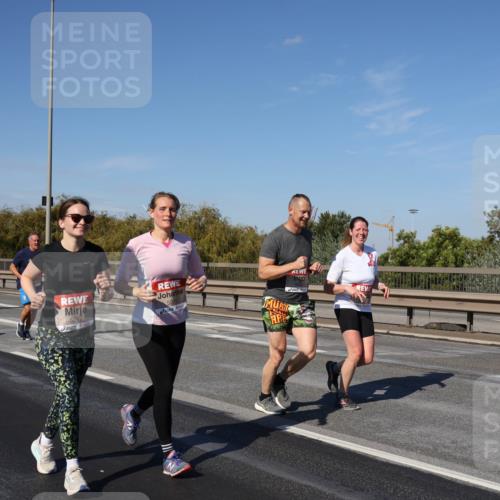 03.10.2025 - Köhlbrandbrückenlauf Julia Fischer http://msf.ph/oto/9014065 03.10.2025 13:08:23 Position 3 5297 meine-sportfotos.de