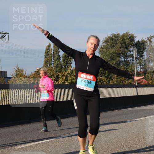 03.10.2025 - Köhlbrandbrückenlauf Luisa Fischer http://msf.ph/oto/9014081 03.10.2025 10:58:08 Position 3 1515, 1627 meine-sportfotos.de