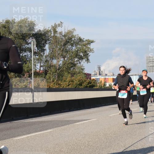 03.10.2025 - Köhlbrandbrückenlauf Luisa Fischer http://msf.ph/oto/9014116 03.10.2025 10:58:12 Position 3 3326 meine-sportfotos.de