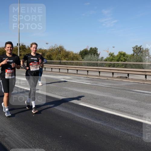 03.10.2025 - Köhlbrandbrückenlauf Julia Fischer http://msf.ph/oto/9014146 03.10.2025 13:08:42 Position 3 6066 meine-sportfotos.de
