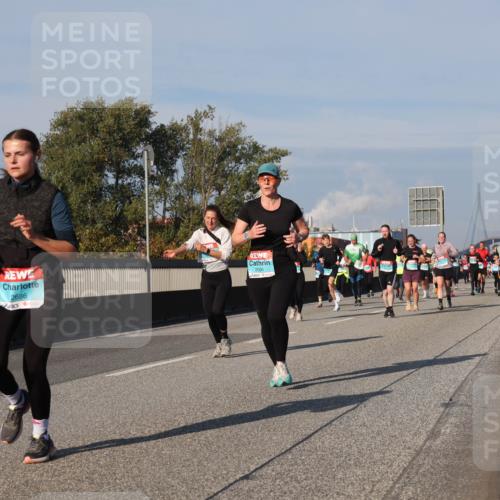 03.10.2025 - Köhlbrandbrückenlauf Luisa Fischer http://msf.ph/oto/9014150 03.10.2025 10:58:15 Position 3 2686, 2006 meine-sportfotos.de