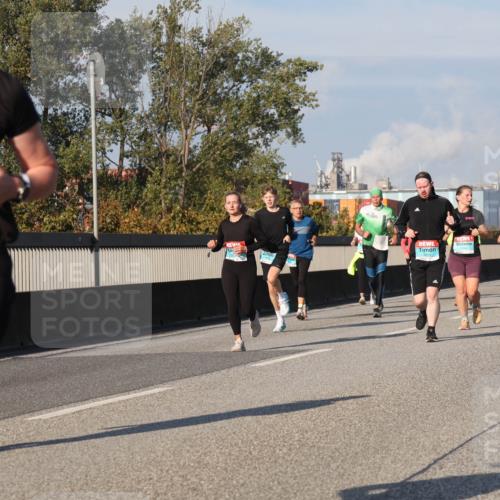 03.10.2025 - Köhlbrandbrückenlauf Luisa Fischer http://msf.ph/oto/9014161 03.10.2025 10:58:17 Position 3 2006 meine-sportfotos.de