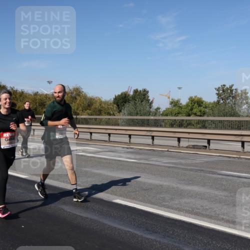 03.10.2025 - Köhlbrandbrückenlauf Julia Fischer http://msf.ph/oto/9014174 03.10.2025 13:08:45 Position 3  meine-sportfotos.de