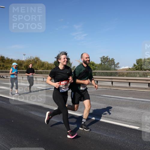 03.10.2025 - Köhlbrandbrückenlauf Julia Fischer http://msf.ph/oto/9014180 03.10.2025 13:08:46 Position 3  meine-sportfotos.de