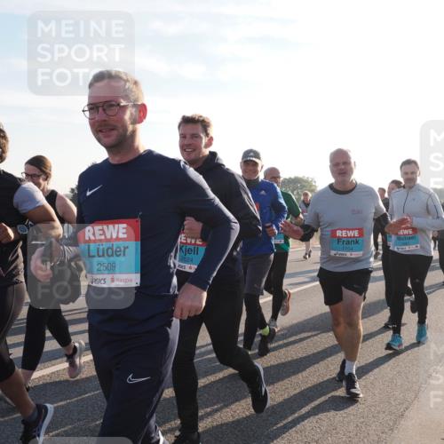03.10.2025 - Köhlbrandbrückenlauf Fabian Wolf http://msf.ph/oto/9014198 03.10.2025 09:24:29 Position 3 2509, 2624, 1704 meine-sportfotos.de