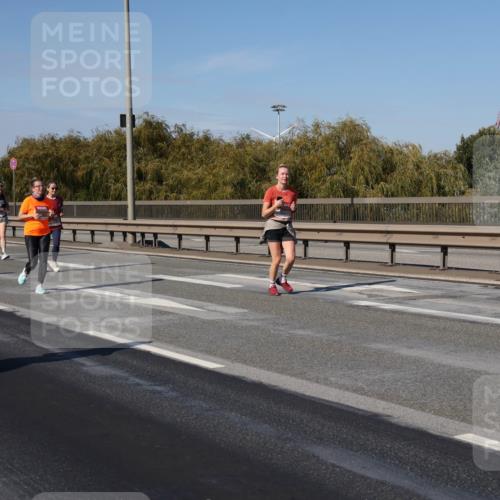 03.10.2025 - Köhlbrandbrückenlauf Julia Fischer http://msf.ph/oto/9014205 03.10.2025 13:08:54 Position 3  meine-sportfotos.de