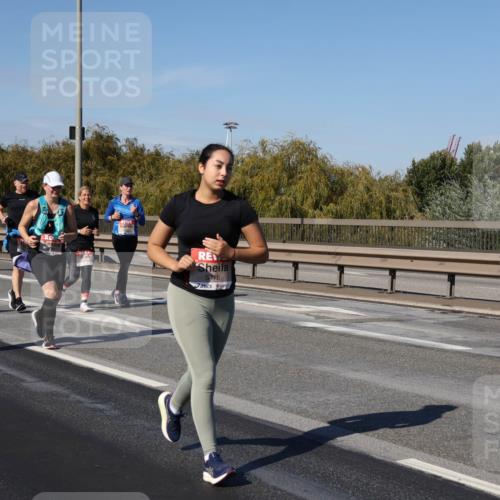 03.10.2025 - Köhlbrandbrückenlauf Julia Fischer http://msf.ph/oto/9014253 03.10.2025 13:09:01 Position 3 5476 meine-sportfotos.de