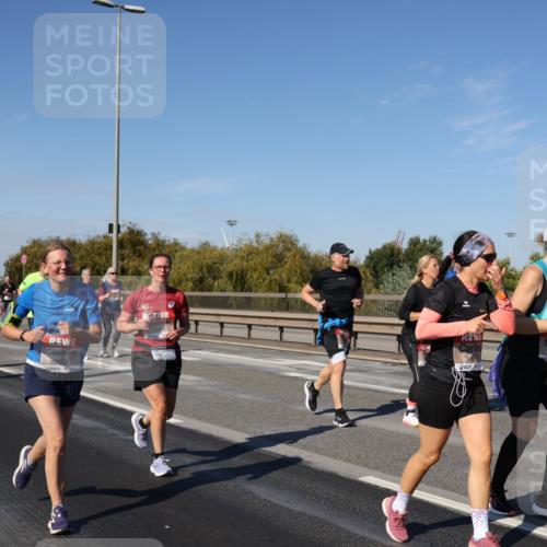 03.10.2025 - Köhlbrandbrückenlauf Julia Fischer http://msf.ph/oto/9014270 03.10.2025 13:09:04 Position 3 5500 meine-sportfotos.de