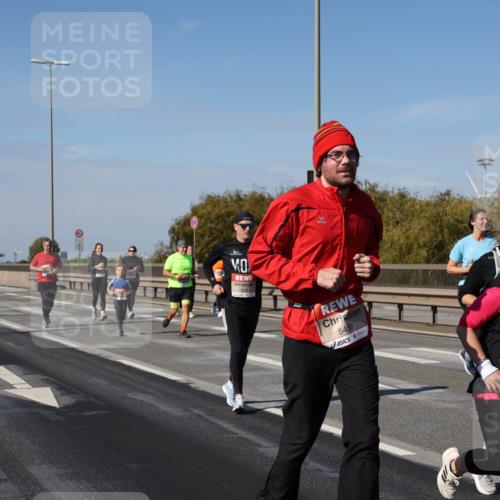03.10.2025 - Köhlbrandbrückenlauf Julia Fischer http://msf.ph/oto/9014297 03.10.2025 13:09:13 Position 3 5436 meine-sportfotos.de