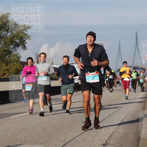 03.10.2025 - Köhlbrandbrückenlauf Luisa Fischer http://msf.ph/oto/9014338 03.10.2025 10:58:34 Position 3  meine-sportfotos.de