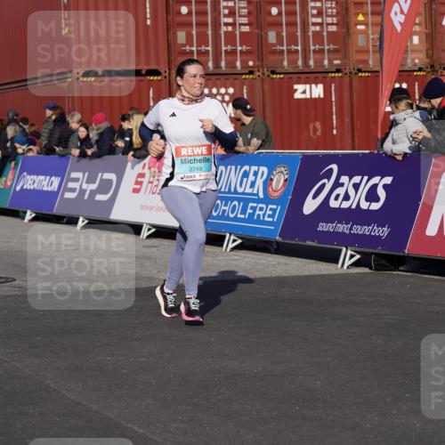 03.10.2025 - Köhlbrandbrückenlauf Michael Burmester http://msf.ph/oto/9014340 03.10.2025 10:14:20 Ziel 1456, 1735, 1843, 1925, 2749, 3168, 3326, 3644, 3665, 3666 meine-sportfotos.de