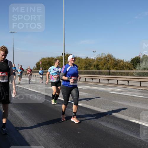 03.10.2025 - Köhlbrandbrückenlauf Julia Fischer http://msf.ph/oto/9014355 03.10.2025 13:09:24 Position 3 5745 meine-sportfotos.de