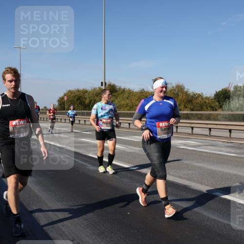 03.10.2025 - Köhlbrandbrückenlauf Julia Fischer http://msf.ph/oto/9014358 03.10.2025 13:09:25 Position 3 5745, 4852 meine-sportfotos.de