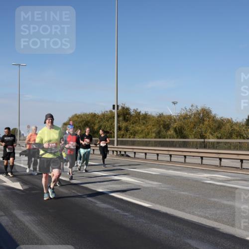 03.10.2025 - Köhlbrandbrückenlauf Julia Fischer http://msf.ph/oto/9014428 03.10.2025 13:09:44 Position 3  meine-sportfotos.de