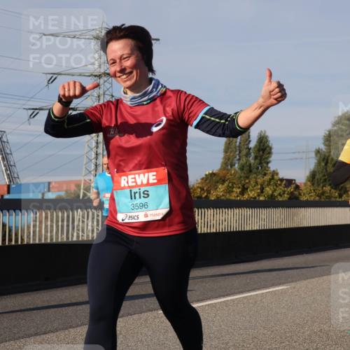 03.10.2025 - Köhlbrandbrückenlauf Luisa Fischer http://msf.ph/oto/9014429 03.10.2025 10:58:43 Position 3 3596, 1598 meine-sportfotos.de