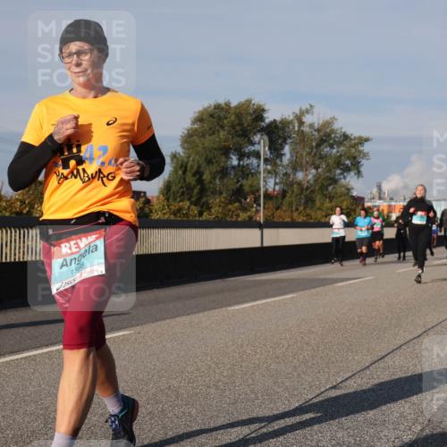 03.10.2025 - Köhlbrandbrückenlauf Luisa Fischer http://msf.ph/oto/9014434 03.10.2025 10:58:43 Position 3 1598 meine-sportfotos.de