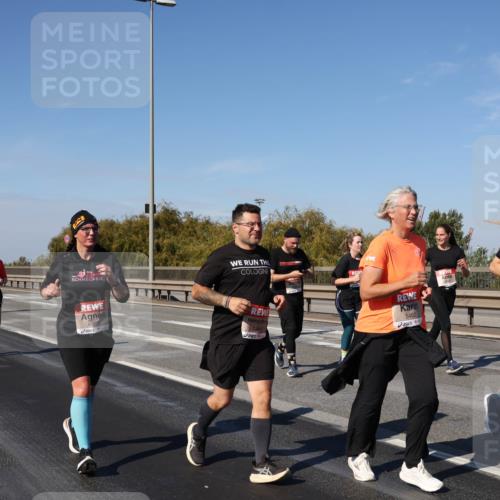 03.10.2025 - Köhlbrandbrückenlauf Julia Fischer http://msf.ph/oto/9014459 03.10.2025 13:09:49 Position 3 6505, 6692, 5462 meine-sportfotos.de