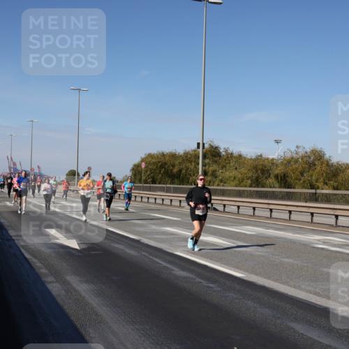 03.10.2025 - Köhlbrandbrückenlauf Julia Fischer http://msf.ph/oto/9014478 03.10.2025 13:09:53 Position 3  meine-sportfotos.de